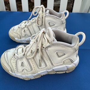Nike Kids High-Top Sneakers with Lace-Up Closure Size 1